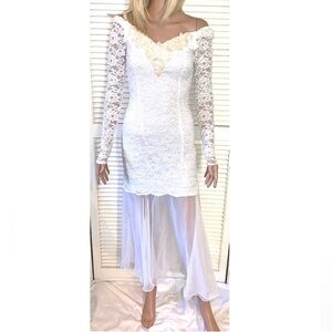 Vintage 90s White Lace Overlay long sleeve formal elegant Dress Size 7